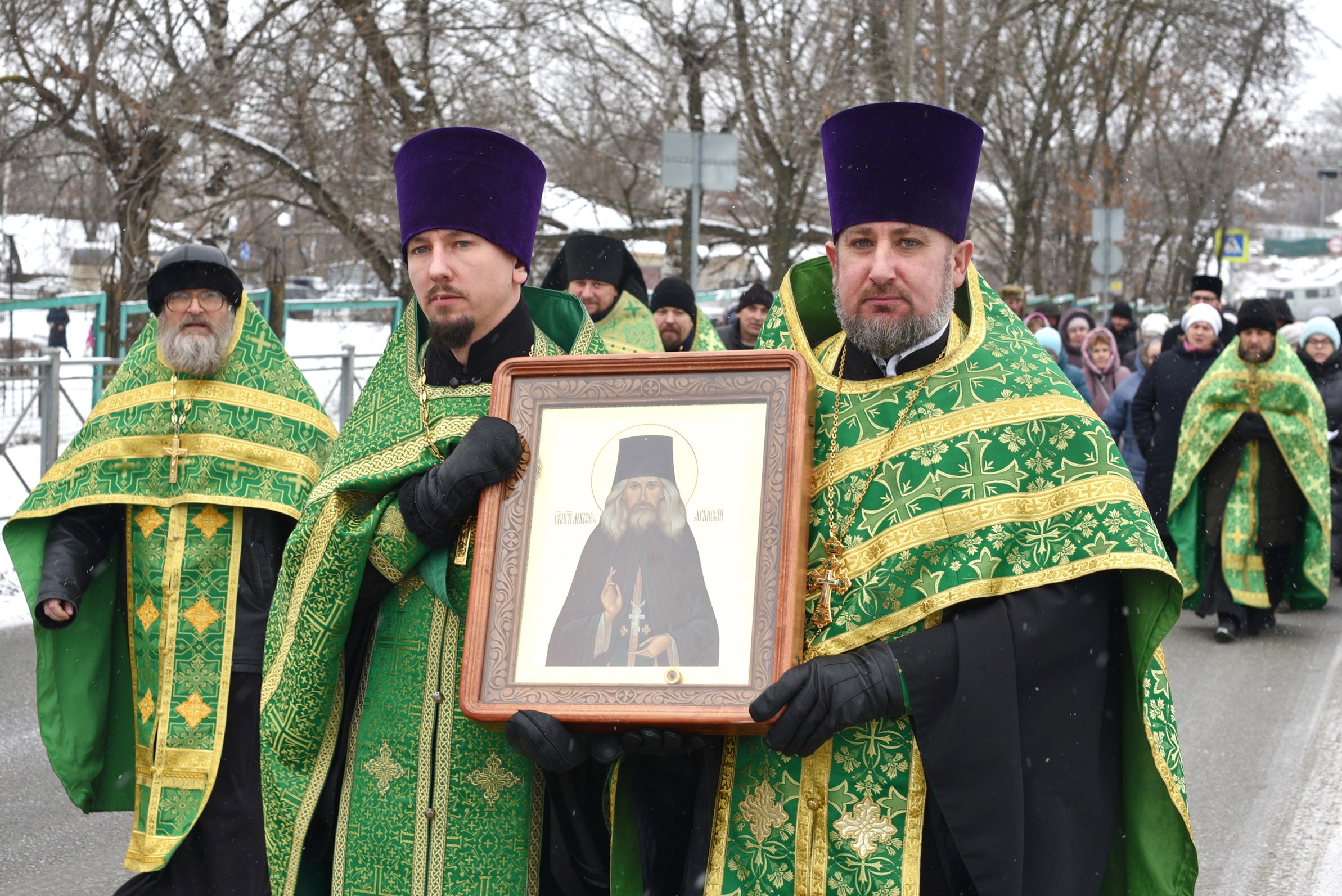 Крестный ход в день памяти преподобного Матфея Яранского.